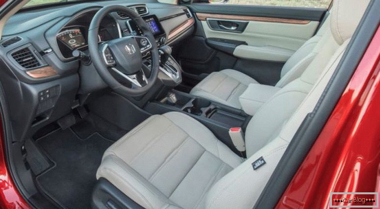 Panoramica della nuova Honda CR-V