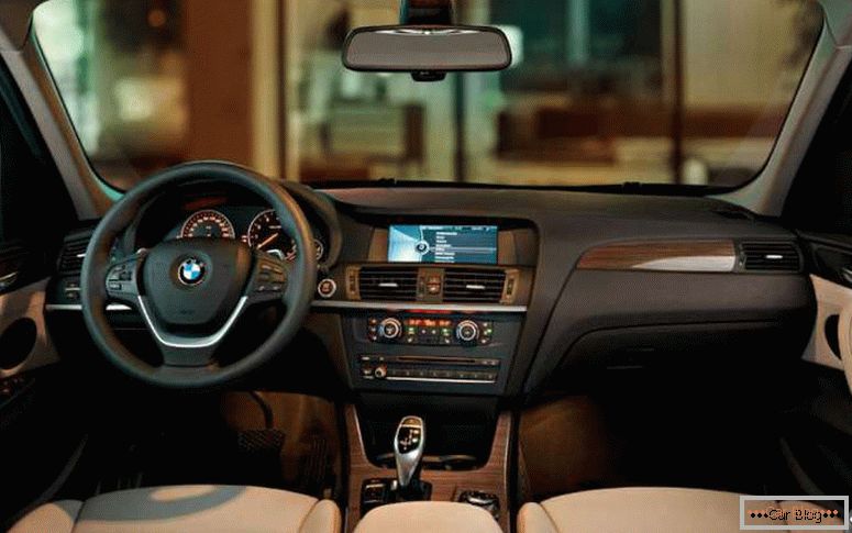 Restyling interno BMW X3 2014
