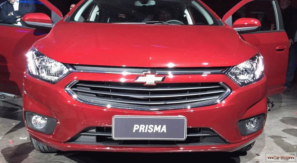 Chevrolet ha introdotto onice e Prisma aggiornati