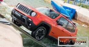 Jeep Renegade partecipa al rafting 5
