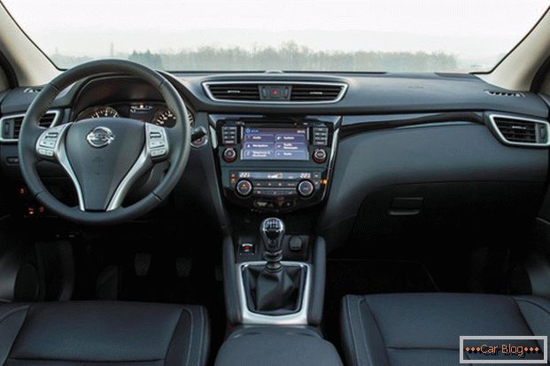 La cabina dell'auto Nissan Qashqai godrà del comfort del conducente e dei passeggeri