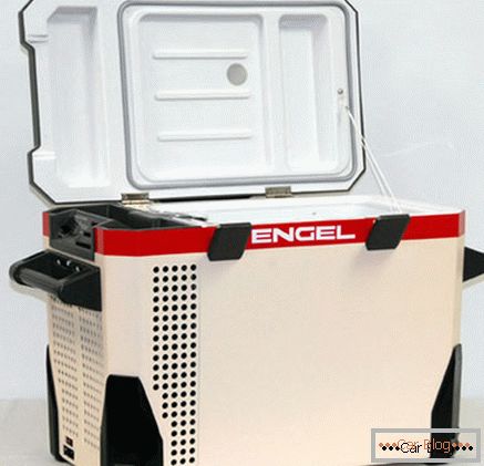 Auto-refrigeratore compressore (auto-congelatore)