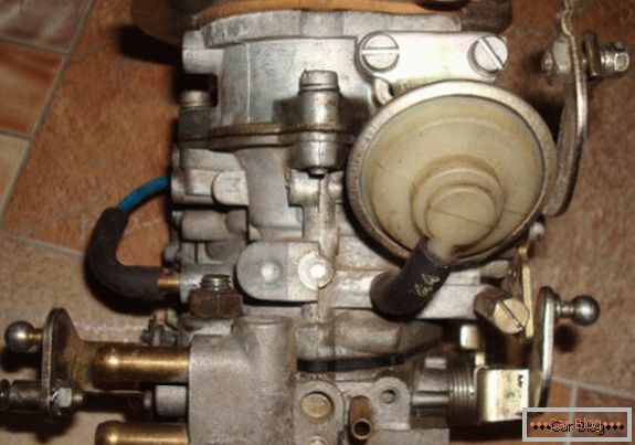 Carburatore Weber sul VAZ 2109