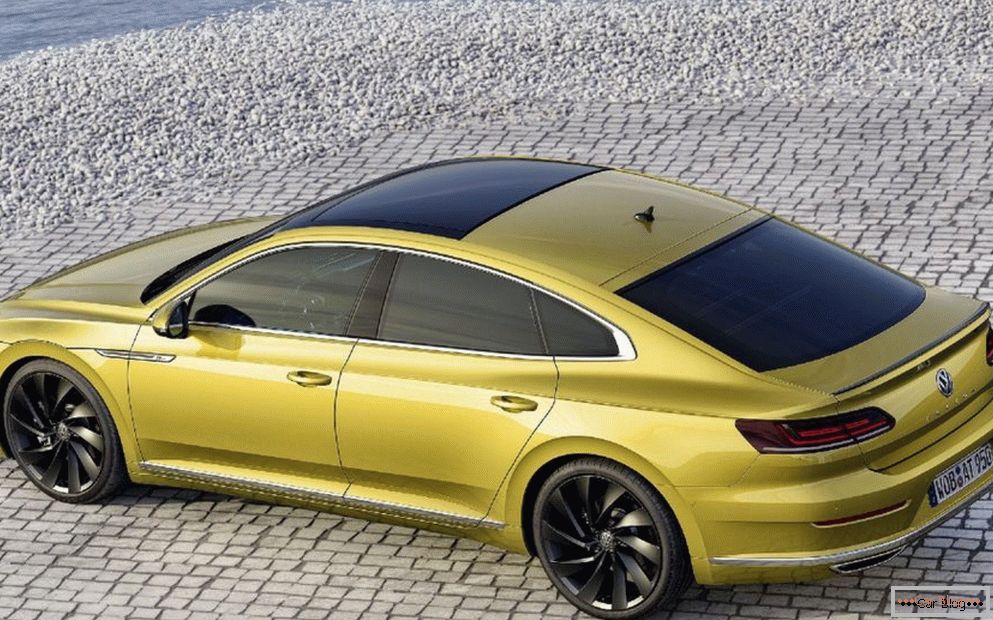 I tedeschi hanno portato alternative alla Volkswagen CC a Ginevra - fastback Volkswagen estensione