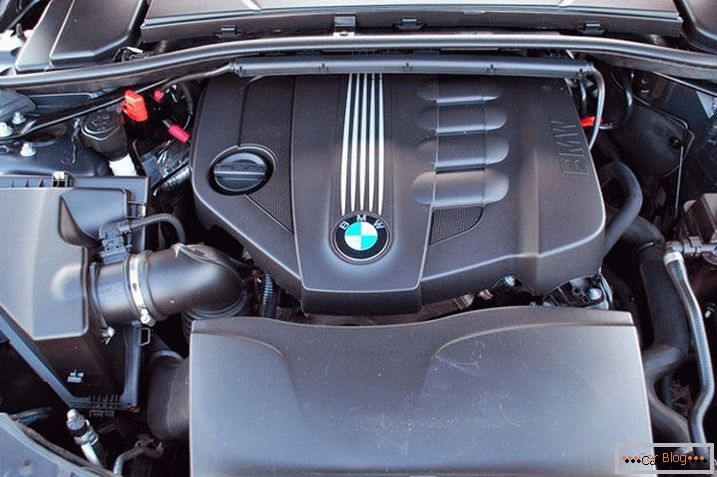 motore BMW moderno