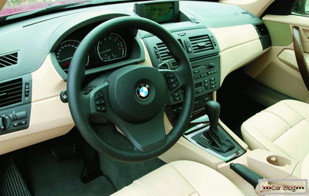 Interno della BMW X3