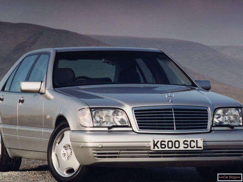 Auto Mercedes-Benz W140 - una delle migliori auto degli anni '90
