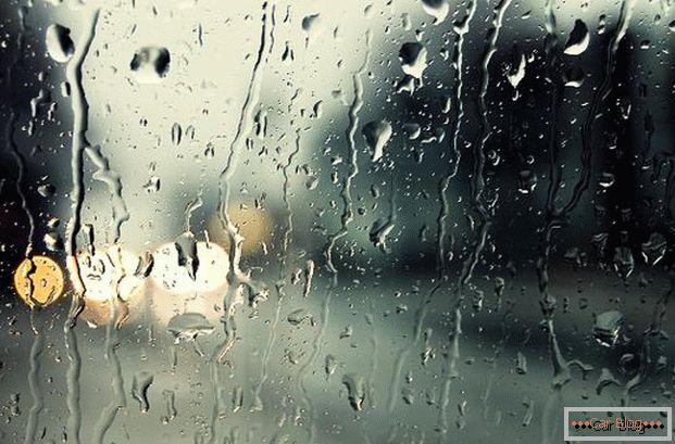 L'umidità in cabina può causare goccioline sulla finestra
