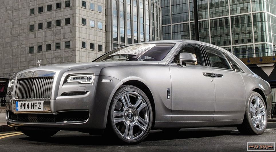 Rolls-Royce, Maserati e altre auto di classe