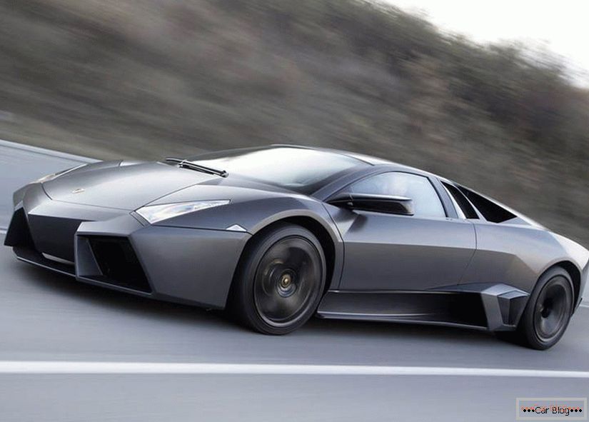 Lamborghini Reventon guida veloce
