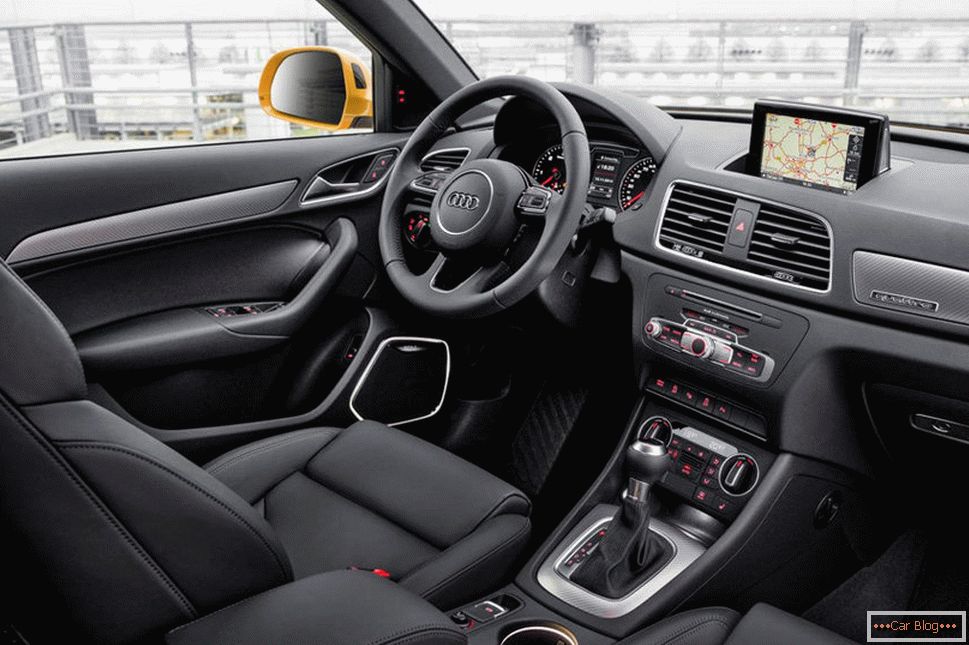 Interni Audi Q3