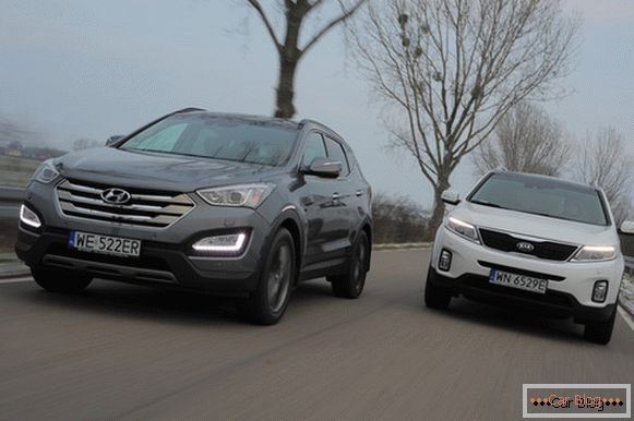 Hyundai Santa Fe e Kia Sorento sono popolari crossover di classe media dalla Corea