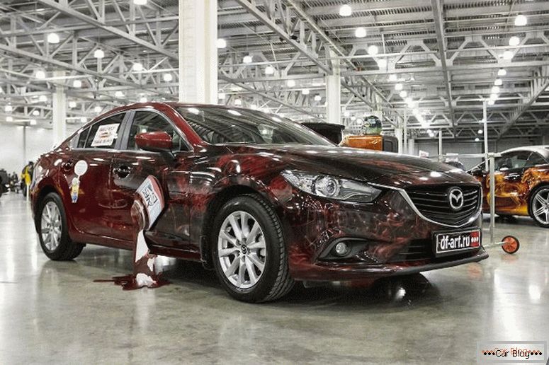 Sintonia insolita Mazda 6