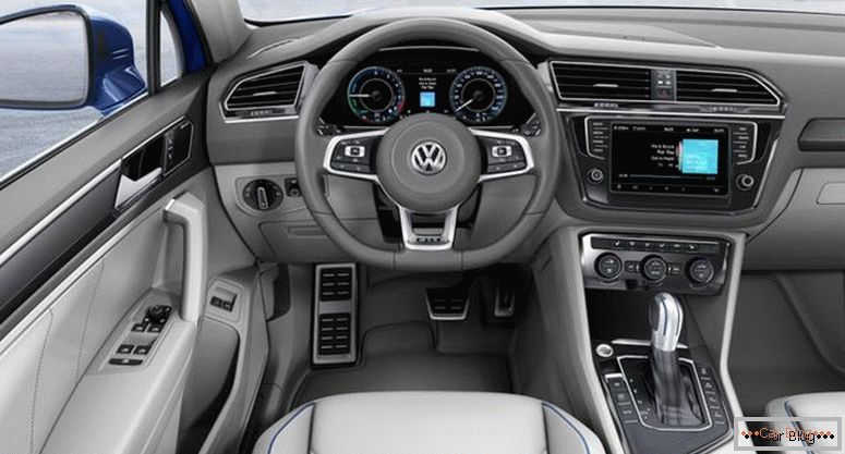 Nuovo salone Volkswagen Tiguan 2017