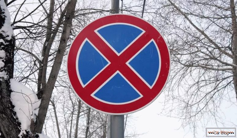 quale azione il segnale di stop è vietato